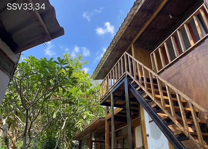 Phi Phi Cozy Seafront Resort
